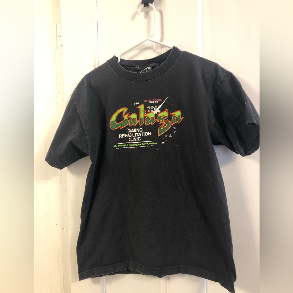 Almost vintage 2005 Galaga rehabilitation clinic shirt size L